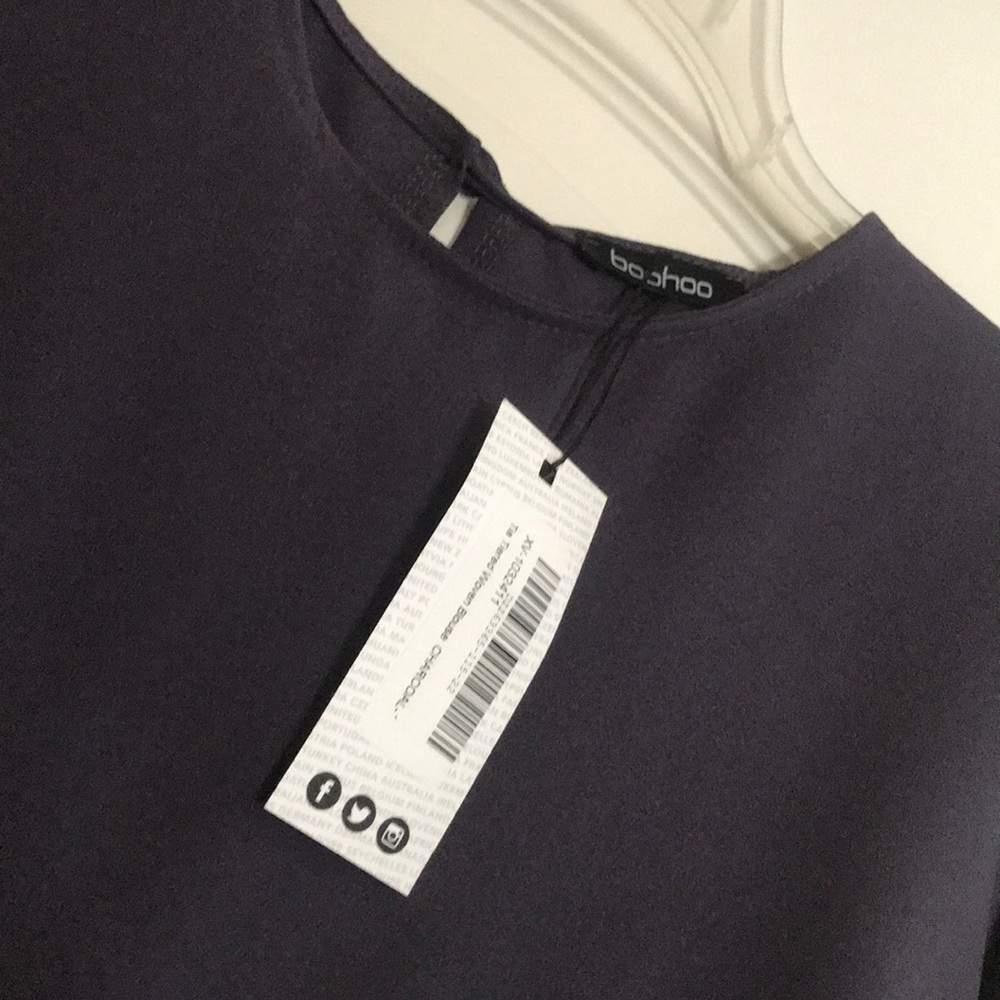 NWT BOOHOO Tia Tiered Woven Blouse - Picture 4 of 4